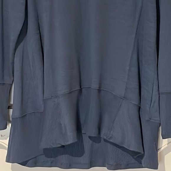 ANTHROPOLOGIE CUPIO BLUSH CUTOUT NECK SWEATER THUNDERCLOUD SIZE MEDIUM - Picture 3 of 10